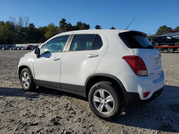 3GNCJNSB2JL378662 2018 CHEVROLET TRAX - Image 2