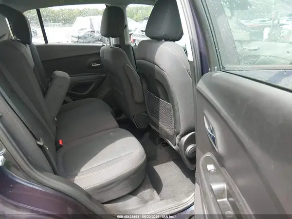 3GNCJNSB2KL135175 2019 CHEVROLET TRAX - Image 8