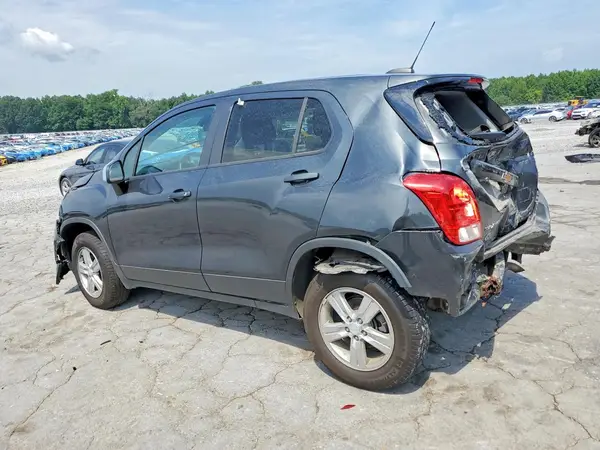 3GNCJNSB2KL197630 2019 CHEVROLET TRAX - Image 2