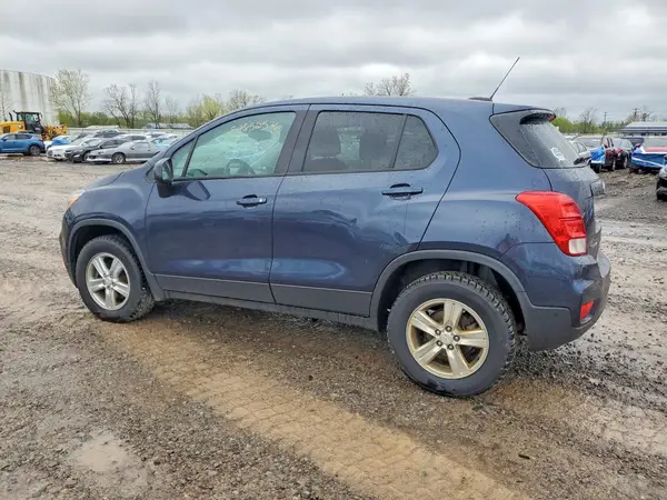 3GNCJNSB2KL217150 2019 CHEVROLET TRAX - Image 2