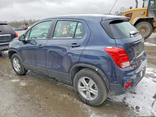 3GNCJNSB2KL310931 2019 CHEVROLET TRAX - Image 2