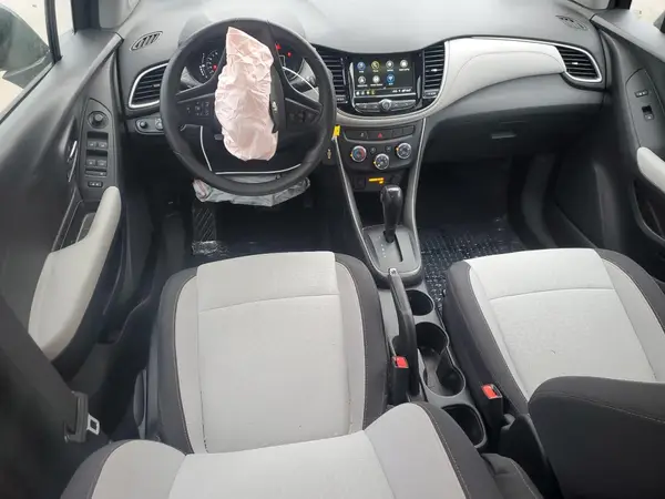 3GNCJNSB2KL402153 2019 CHEVROLET TRAX - Image 8