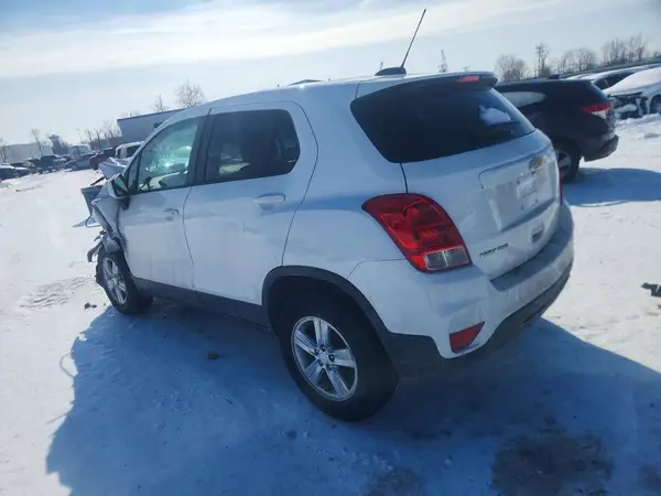 3GNCJNSB2LL129474 2020 CHEVROLET TRAX - Image 2