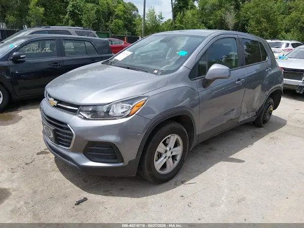3GNCJNSB2LL143780 2020 CHEVROLET TRAX - Image 2