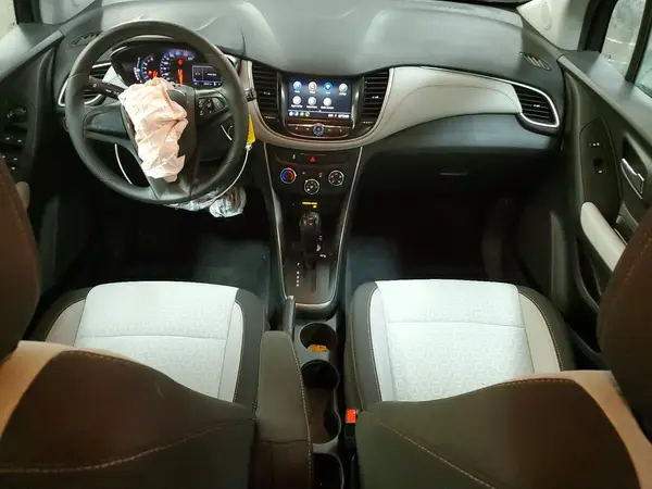 3GNCJNSB2LL163883 2020 CHEVROLET TRAX - Image 8