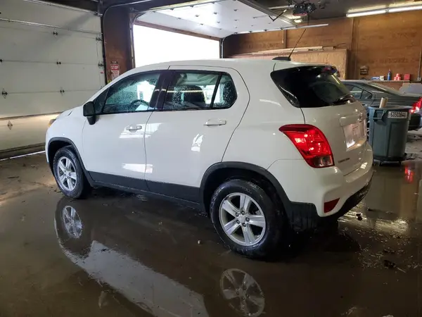 3GNCJNSB2LL242227 2020 CHEVROLET TRAX - Image 2
