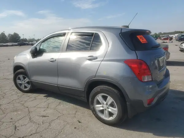 3GNCJNSB2LL293436 2020 CHEVROLET TRAX - Image 2