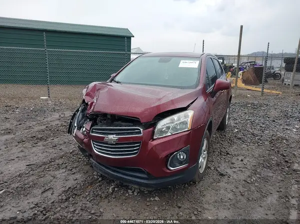 3GNCJNSB3GL115881 2016 CHEVROLET TRAX - Image 2