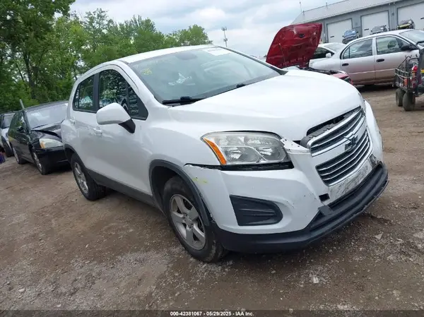 3GNCJNSB3GL129036 2016 CHEVROLET TRAX - Image 1
