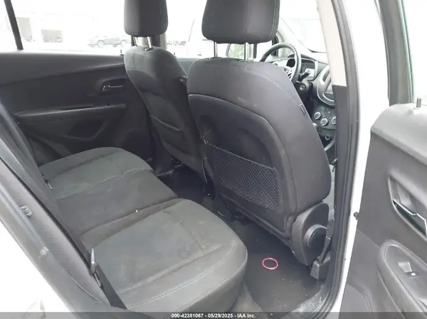 3GNCJNSB3GL129036 2016 CHEVROLET TRAX - Image 8