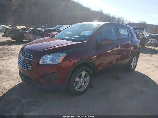 3GNCJNSB3GL222042 2016 CHEVROLET TRAX - Image 2