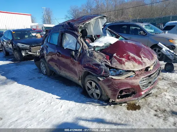 3GNCJNSB3HL156965 2017 CHEVROLET TRAX - Image 1