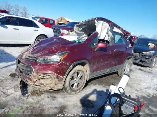 3GNCJNSB3HL156965 2017 CHEVROLET TRAX - Image 2