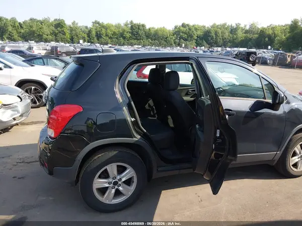3GNCJNSB3HL198438 2017 CHEVROLET TRAX - Image 8