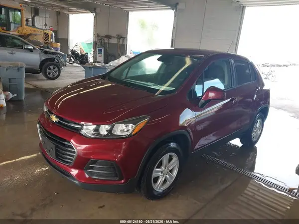 3GNCJNSB3HL254765 2017 CHEVROLET TRAX - Image 2