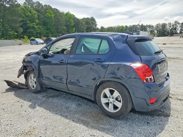 3GNCJNSB3JL164733 2018 CHEVROLET TRAX - Image 2