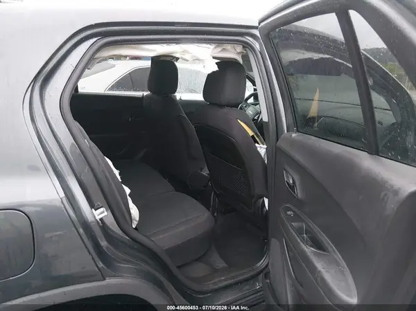 3GNCJNSB3KL158285 2019 CHEVROLET TRAX - Image 8
