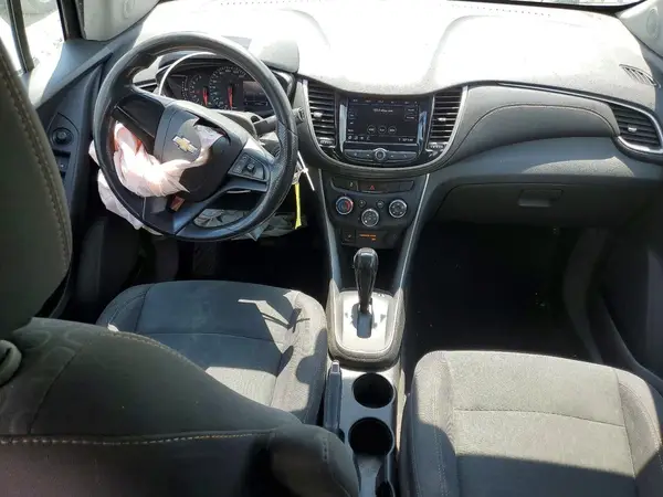 3GNCJNSB3KL211602 2019 CHEVROLET TRAX - Image 8