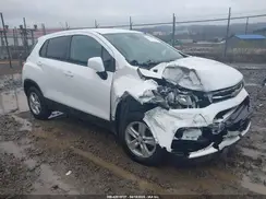 3GNCJNSB3KL216010 2019 CHEVROLET TRAX