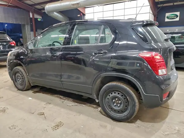 3GNCJNSB3KL222132 2019 CHEVROLET TRAX - Image 2