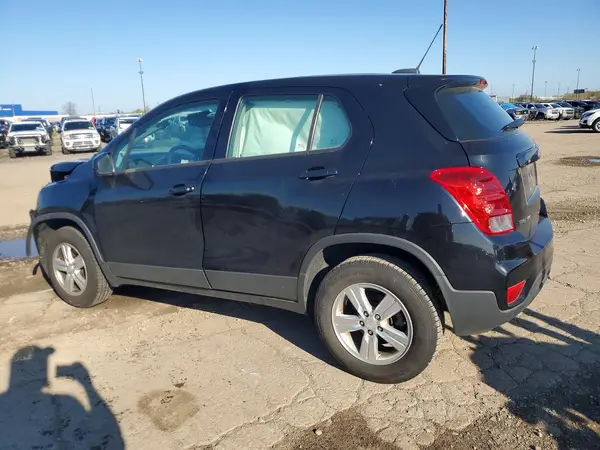 3GNCJNSB3KL232935 2019 CHEVROLET TRAX - Image 2