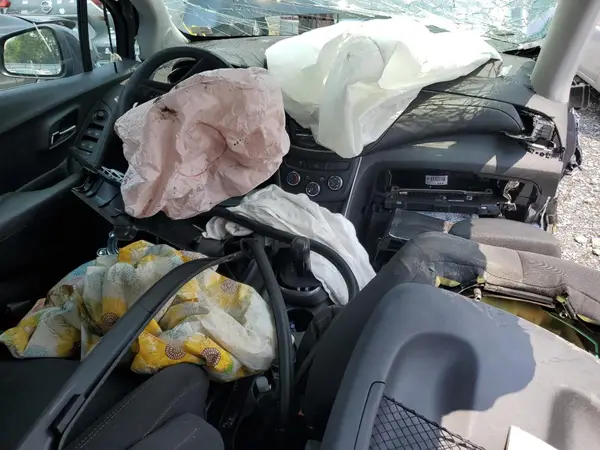 3GNCJNSB3KL253963 2019 CHEVROLET TRAX - Image 8