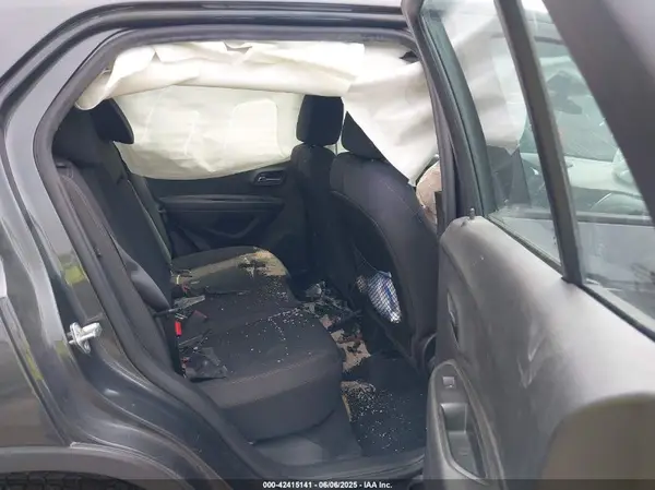 3GNCJNSB3KL258399 2019 CHEVROLET TRAX - Image 8