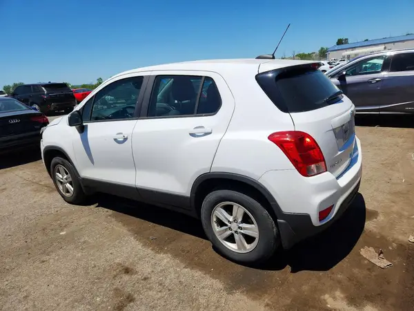 3GNCJNSB3KL294397 2019 CHEVROLET TRAX - Image 2