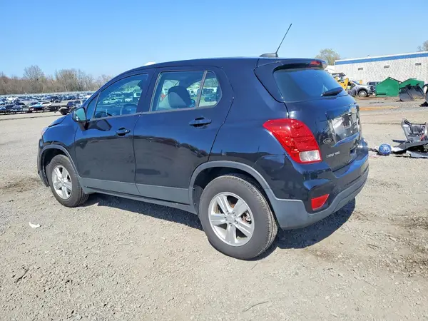 3GNCJNSB3KL342643 2019 CHEVROLET TRAX - Image 2