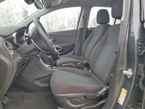 3GNCJNSB3KL362827 2019 CHEVROLET TRAX - Image 8