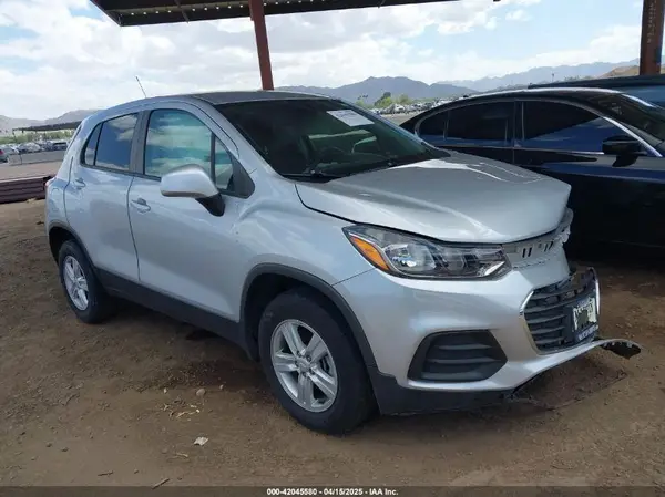 3GNCJNSB3LL109850 2020 CHEVROLET TRAX - Image 1