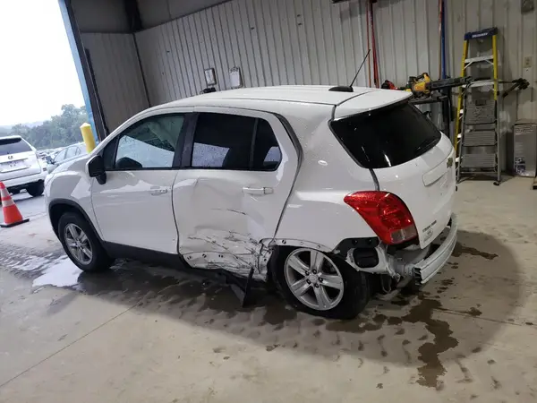 3GNCJNSB3LL153170 2020 CHEVROLET TRAX - Image 2