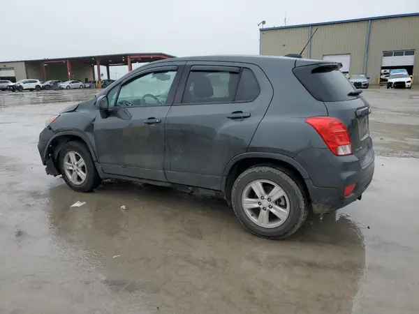 3GNCJNSB3LL168980 2020 CHEVROLET TRAX - Image 2
