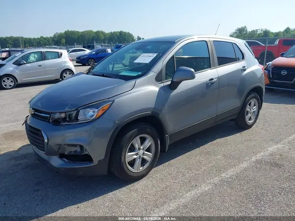 3GNCJNSB3LL179672 2020 CHEVROLET TRAX - Image 2