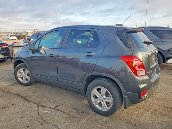 3GNCJNSB3LL191627 2020 CHEVROLET TRAX - Image 2