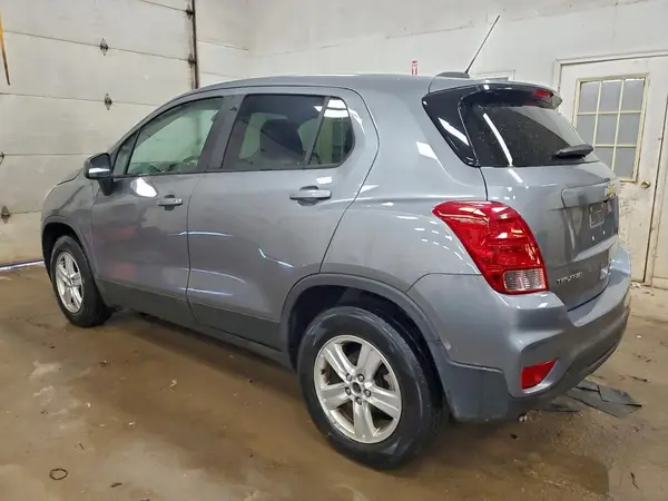 3GNCJNSB3LL208894 2020 CHEVROLET TRAX - Image 2