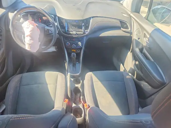 3GNCJNSB3LL273101 2020 CHEVROLET TRAX - Image 8
