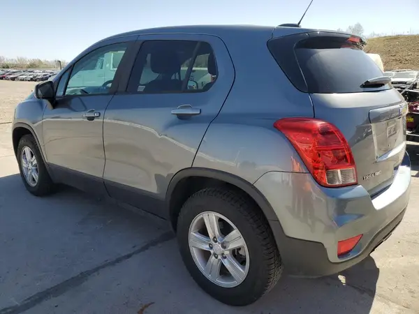 3GNCJNSB3LL276516 2020 CHEVROLET TRAX - Image 2