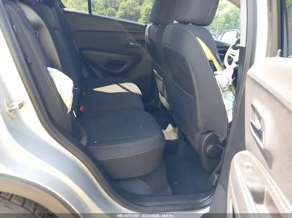 3GNCJNSB3LL280906 2020 CHEVROLET TRAX - Image 8