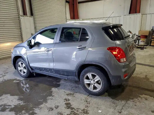 3GNCJNSB3LL286348 2020 CHEVROLET TRAX - Image 2