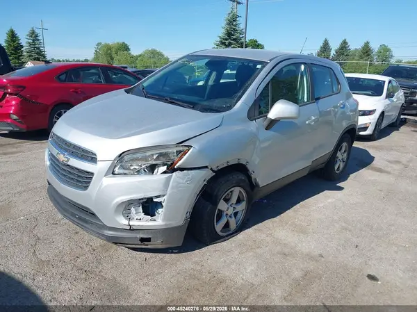3GNCJNSB4GL165625 2016 CHEVROLET TRAX - Image 2