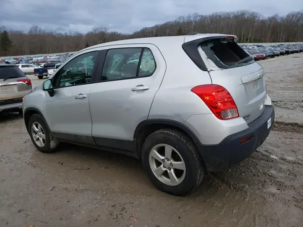 3GNCJNSB4GL264722 2016 CHEVROLET TRAX - Image 2