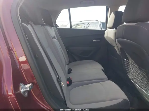 3GNCJNSB4GL268303 2016 CHEVROLET TRAX - Image 8