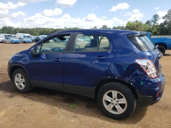3GNCJNSB4HL161561 2017 CHEVROLET TRAX - Image 2