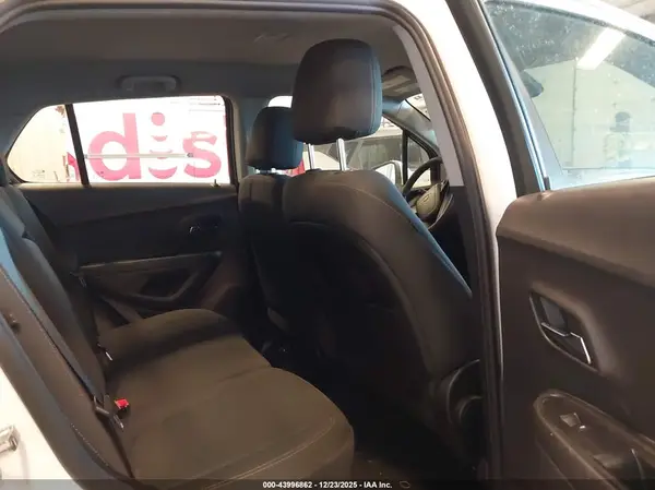 3GNCJNSB4HL205087 2017 CHEVROLET TRAX - Image 8