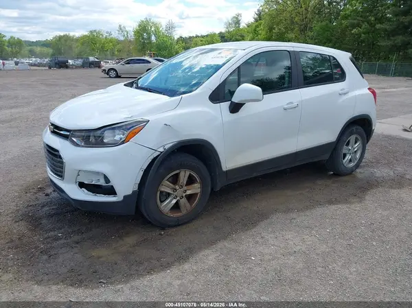 3GNCJNSB4HL283689 2017 CHEVROLET TRAX - Image 2