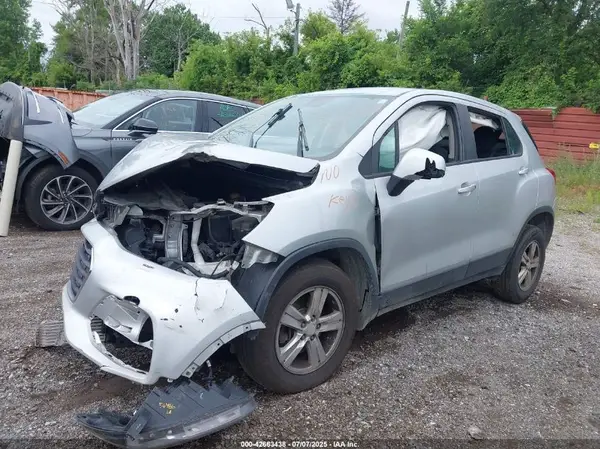 3GNCJNSB4HL287659 2017 CHEVROLET TRAX - Image 2