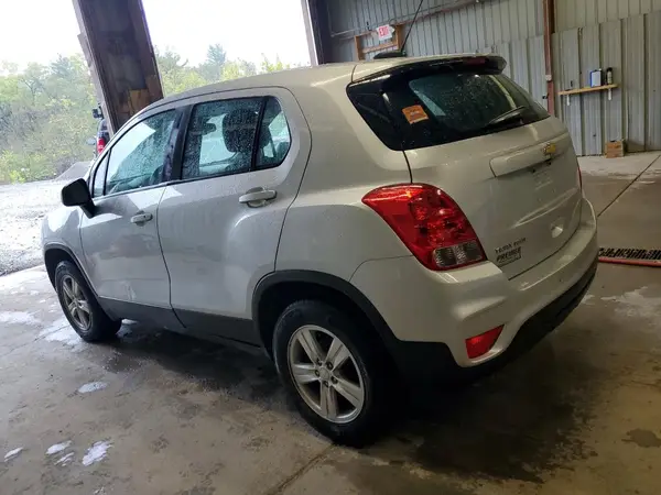 3GNCJNSB4HL287970 2017 CHEVROLET TRAX - Image 2