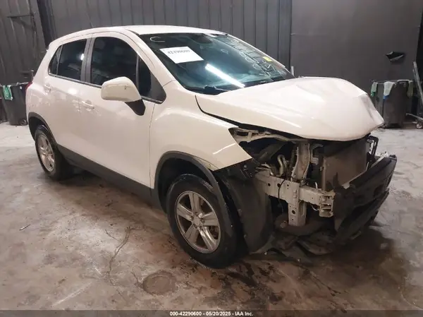 3GNCJNSB4JL284508 2018 CHEVROLET TRAX - Image 1