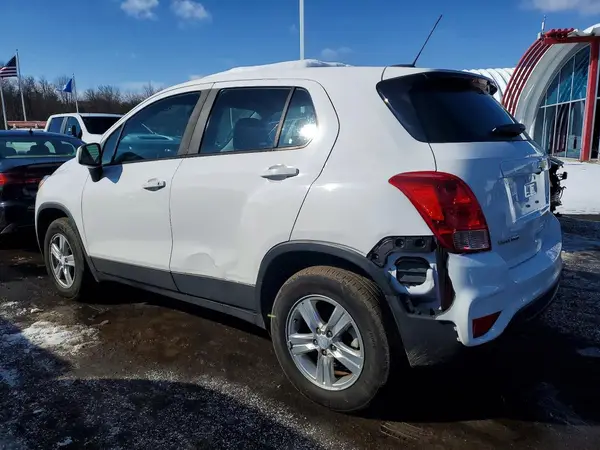 3GNCJNSB4JL383541 2018 CHEVROLET TRAX - Image 2